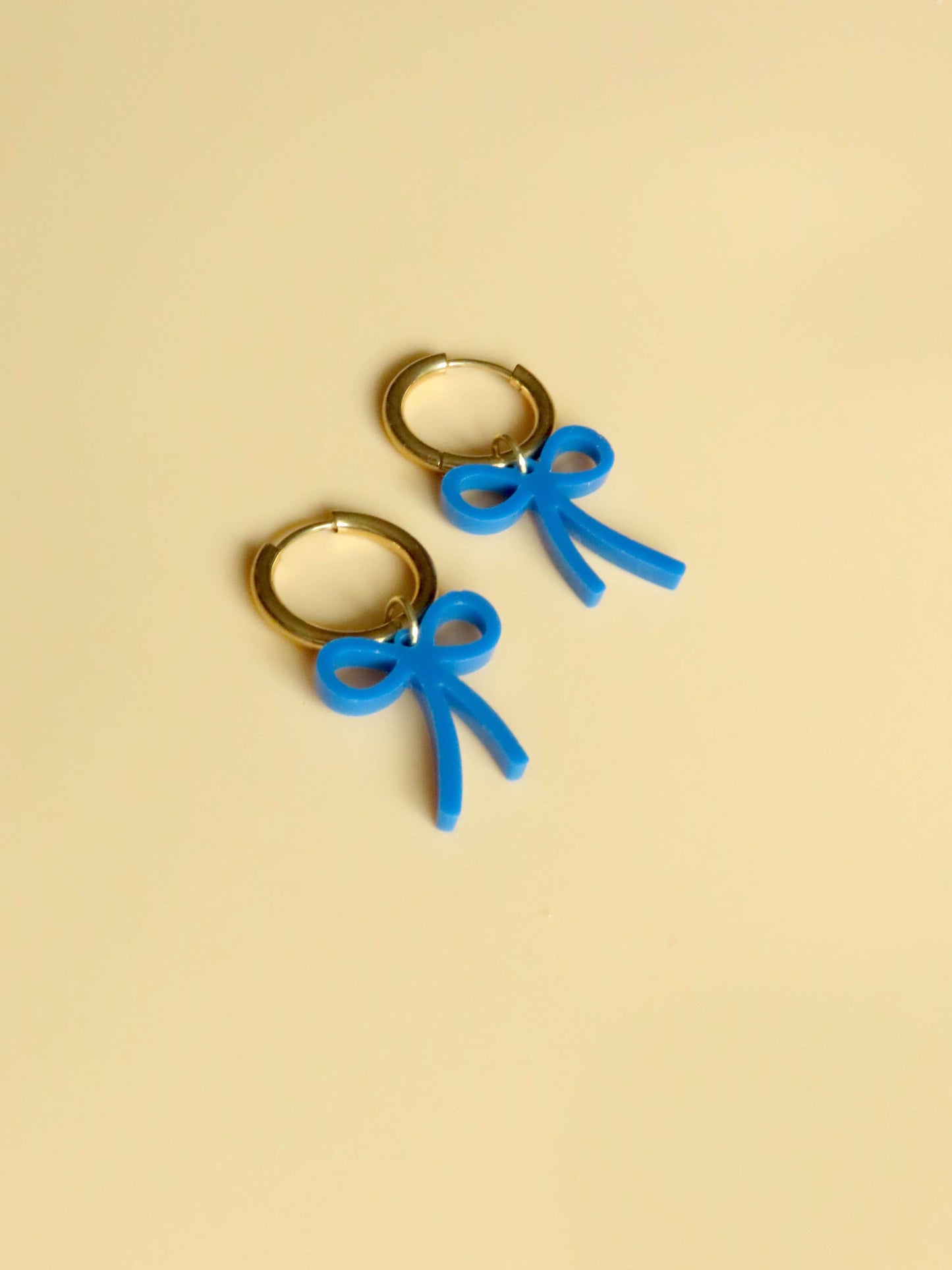 Blue Bow Creolen