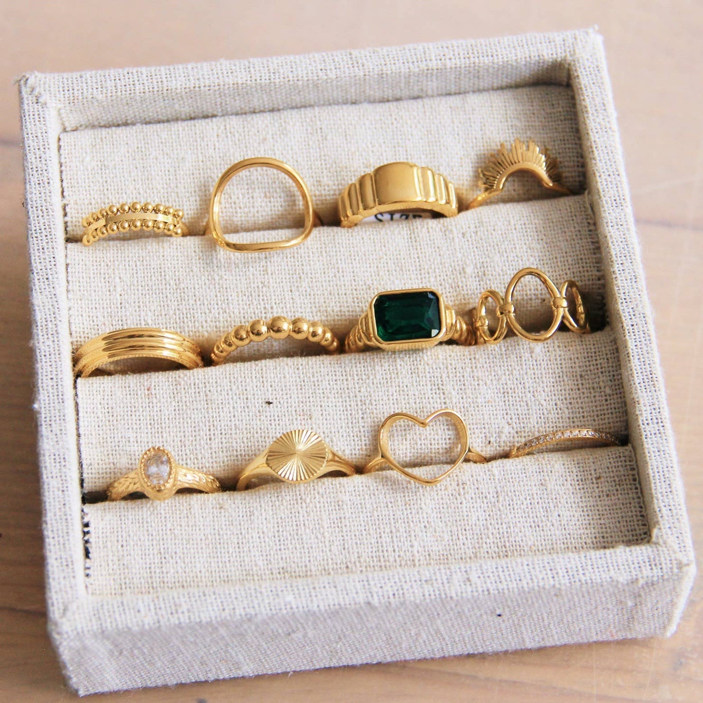 Ring Wave Gold aus Edelstahl Größe 8 (18,1 mm)