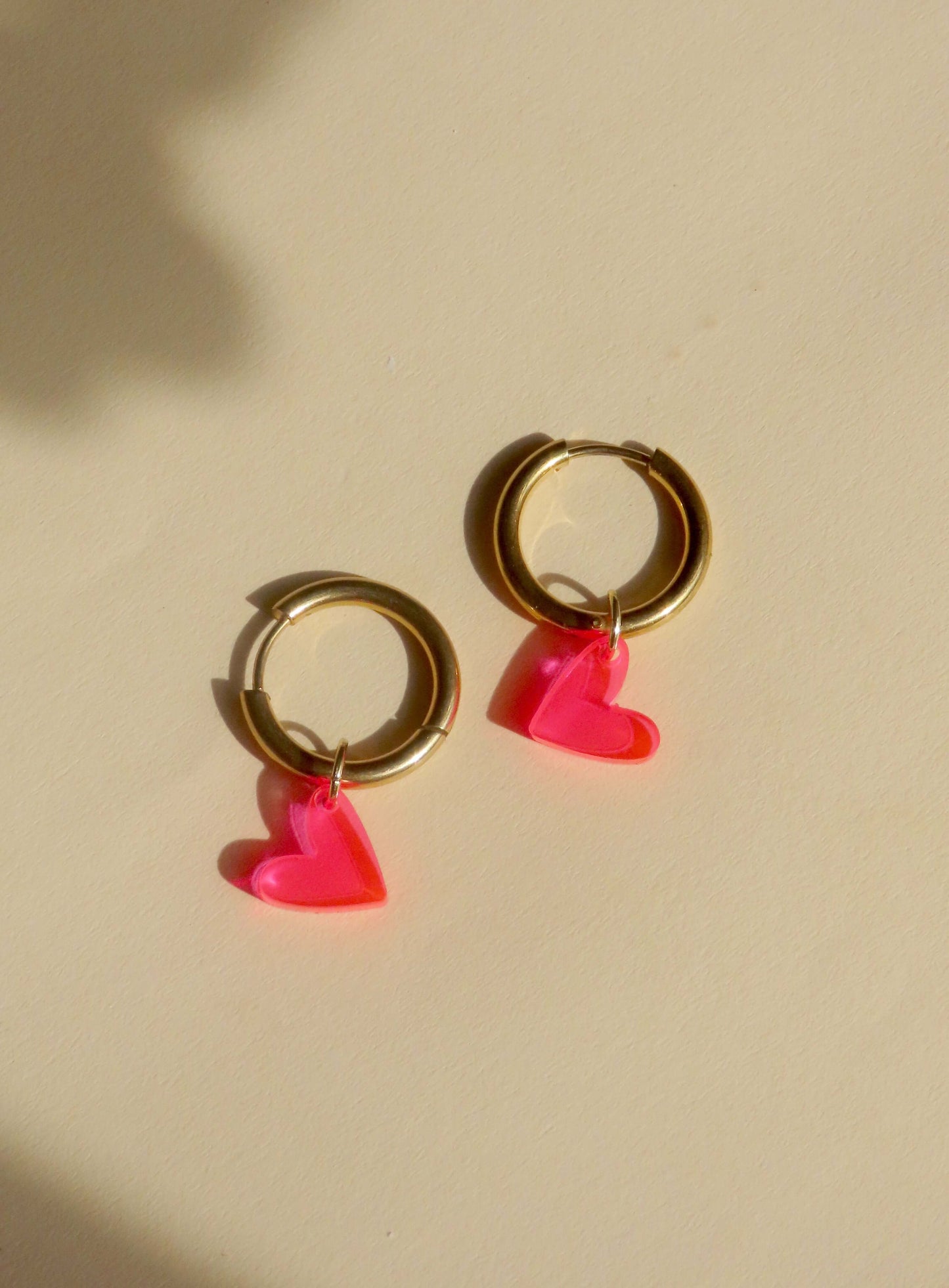 Pink Neon Herz Creolen