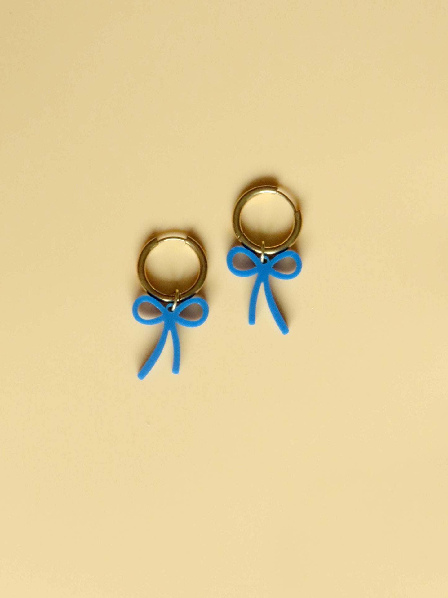 Blue Bow Creolen
